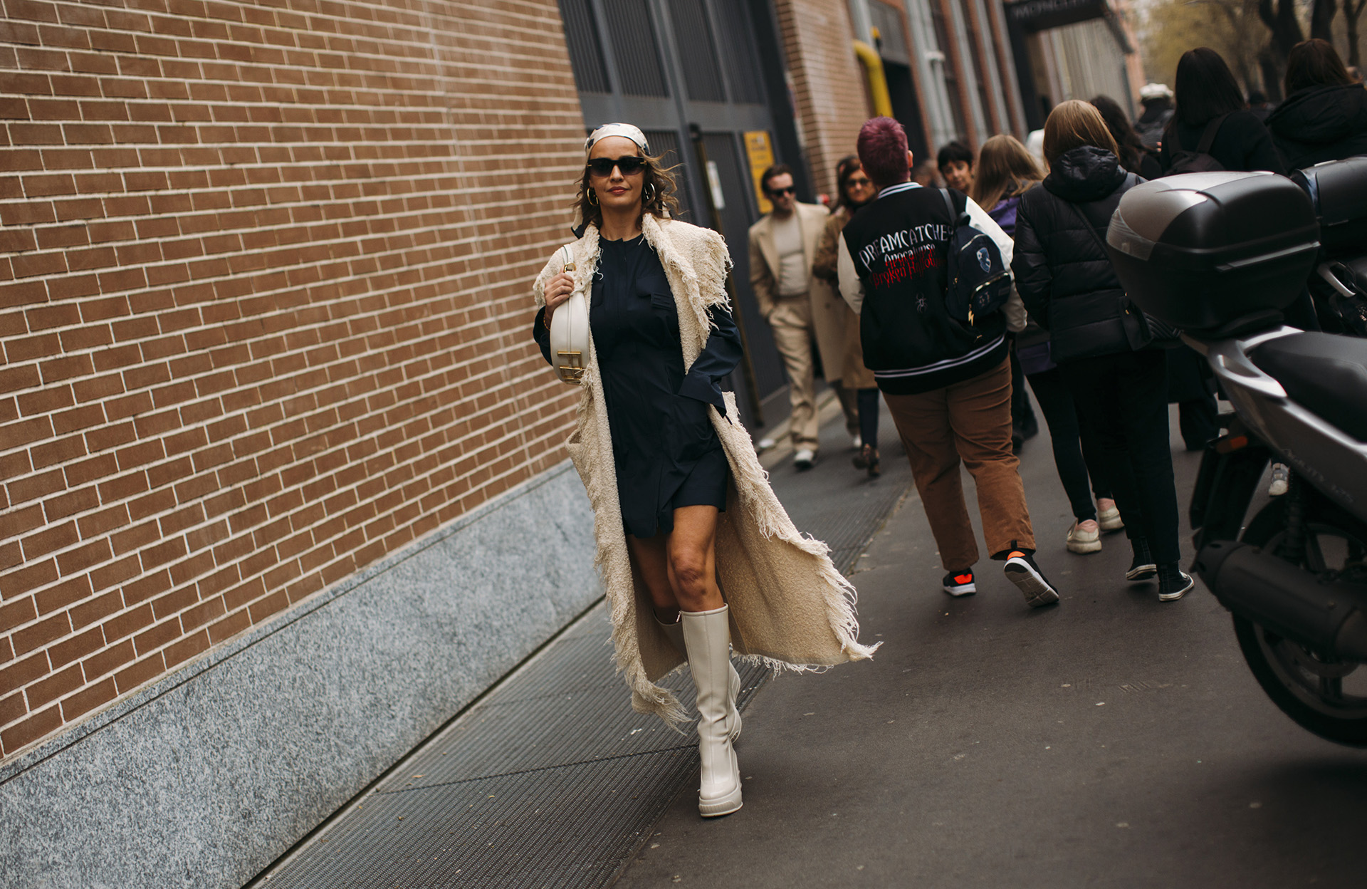 Ces bottes trompe l’œil Louis Vuiton font le buzz sur les réseaux sociaux