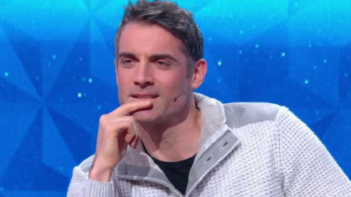 Gil Alma prêt à s’engager de nouveau dans Nos chers voisins ? L’acteur répond cash