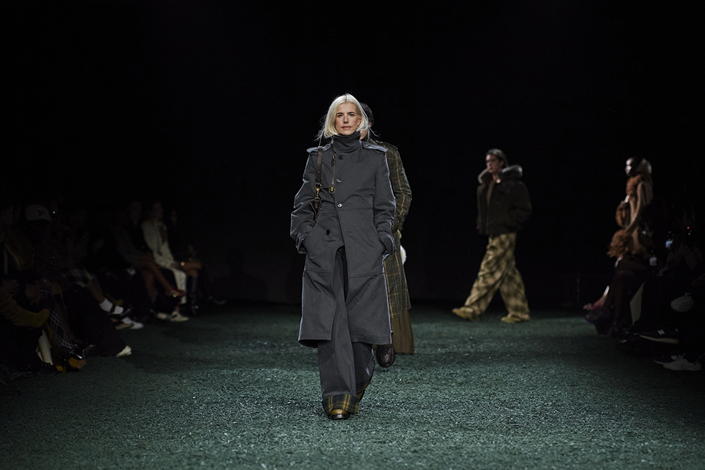 Ce mannequin star des années 2000 a fait un come-back à la Fashion Week de Londres