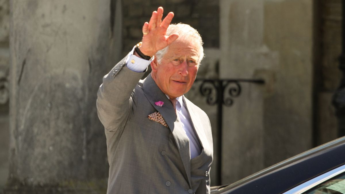 Charles III atteint d’un cancer : le prince William brise le silence