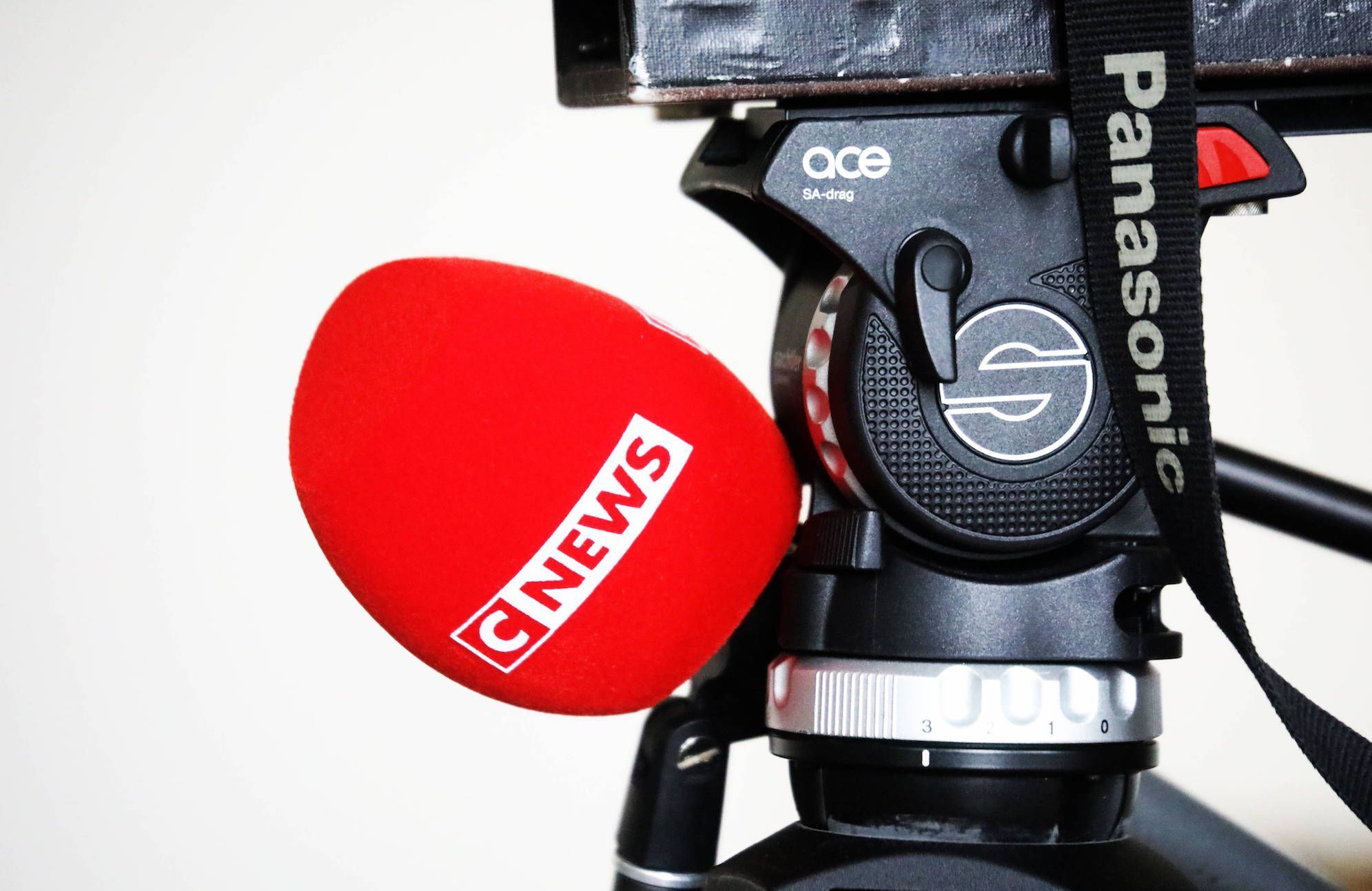 CNews présente « ses excuses » après avoir assimilé l’avortement à une « cause de mortalité »