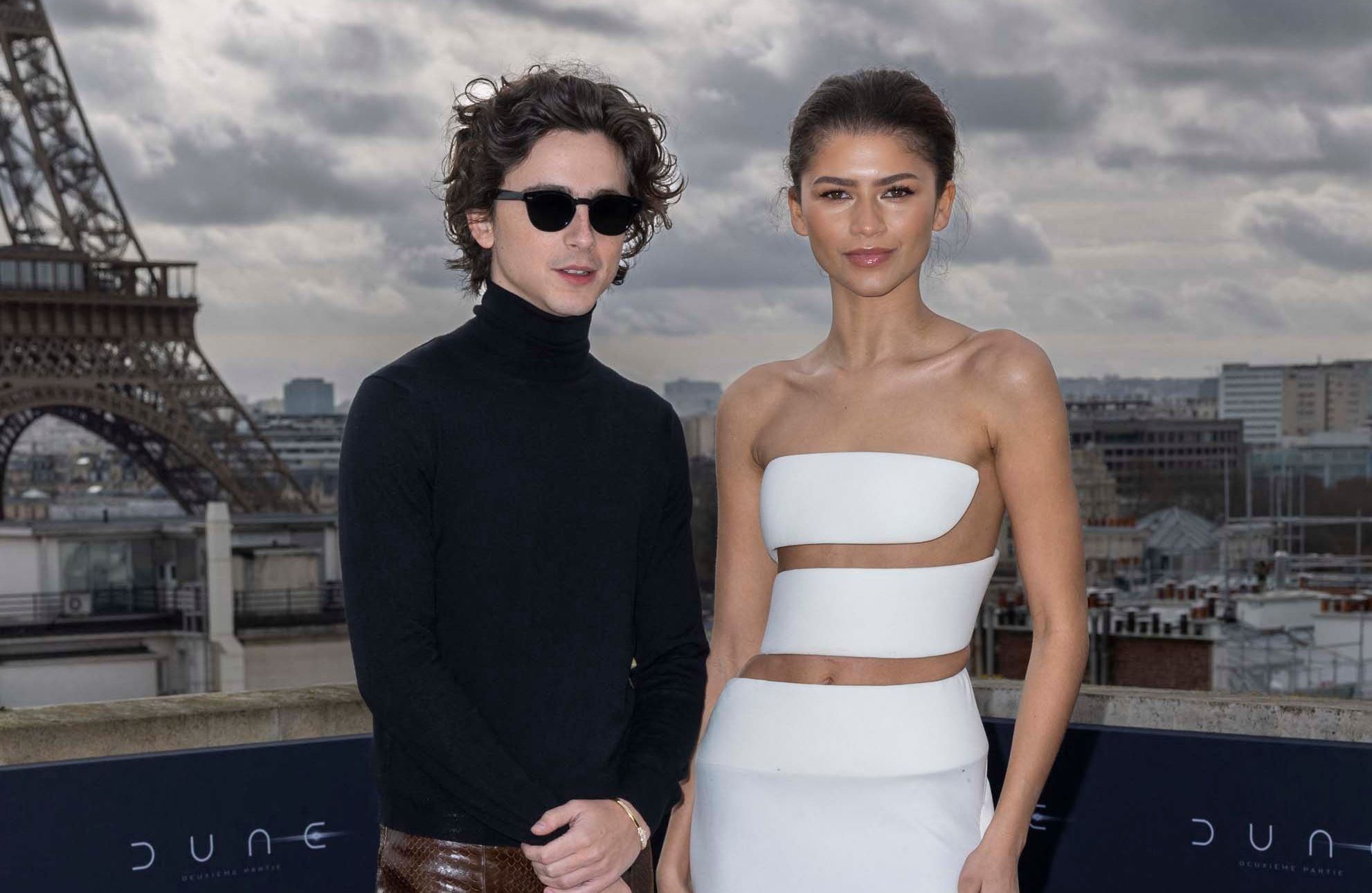 Zendaya rend hommage à la mode française à Paris